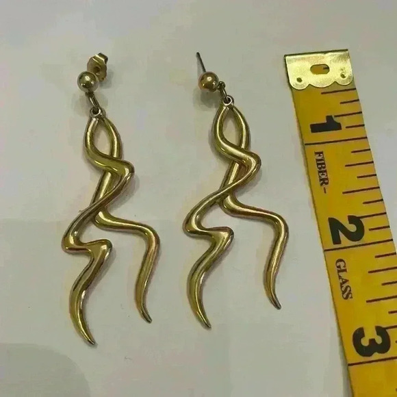 Vintage Jewelry - Vintage Gold Colored Dangle Earrings